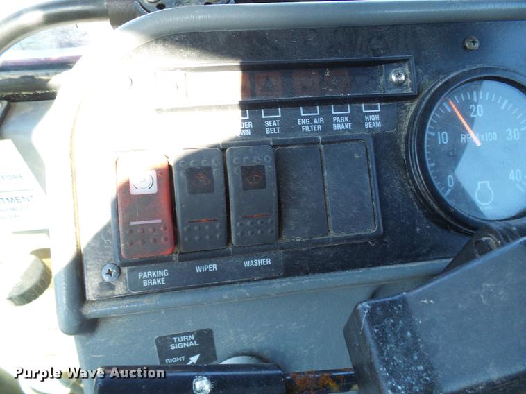 image for item DB2130 2005 Case IH SPX3185 sprayer