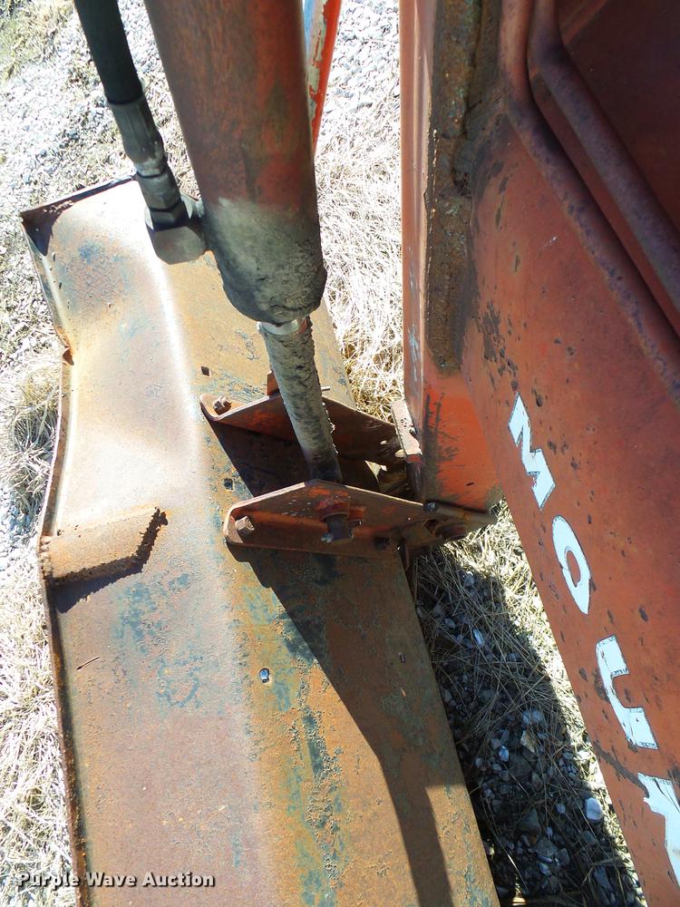 image for item DB2132 International Harvester 2350 loader