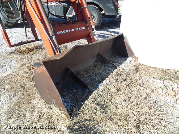 image for item DB2132 International Harvester 2350 loader