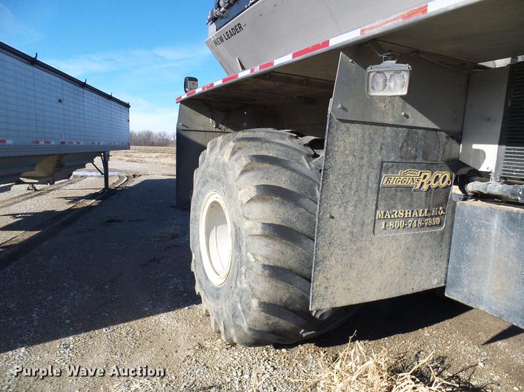 image for item DB2135 2007 International 7400 applicator truck