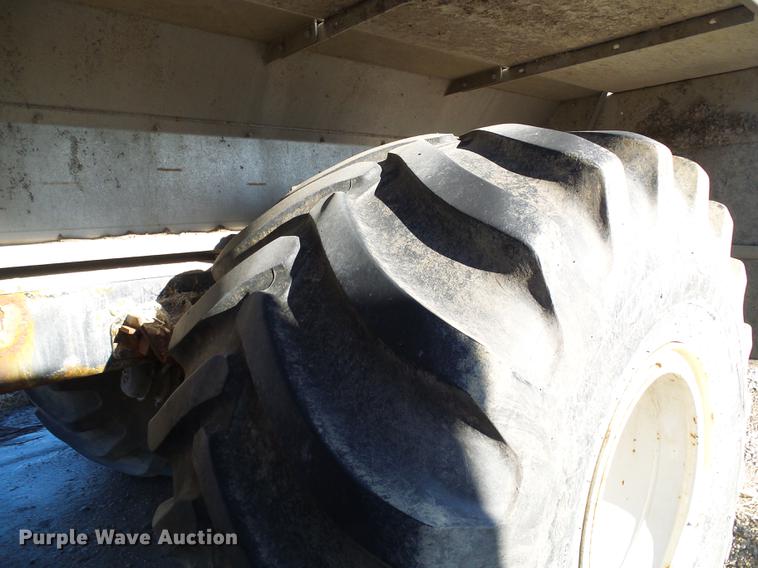 image for item DB2135 2007 International 7400 applicator truck