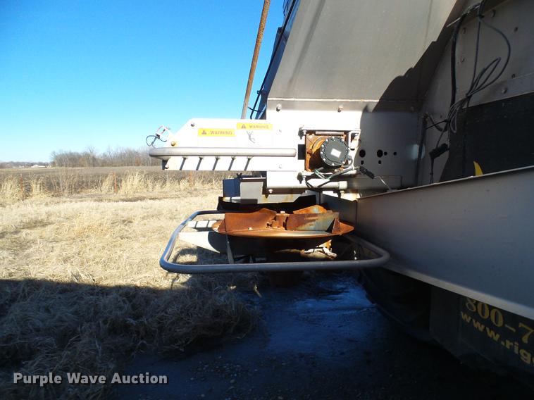 image for item DB2135 2007 International 7400 applicator truck