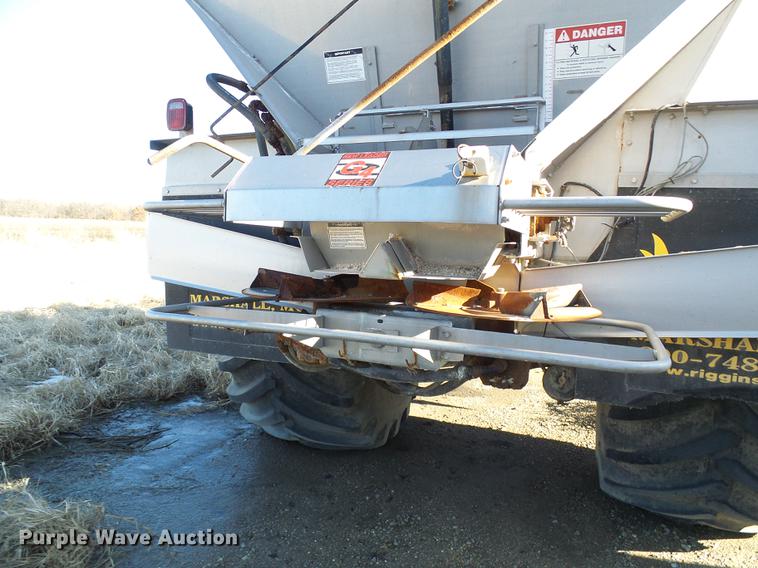 image for item DB2135 2007 International 7400 applicator truck