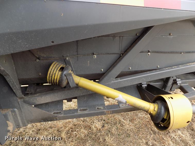 image for item DB9011 2013 Gleaner 3000 corn head