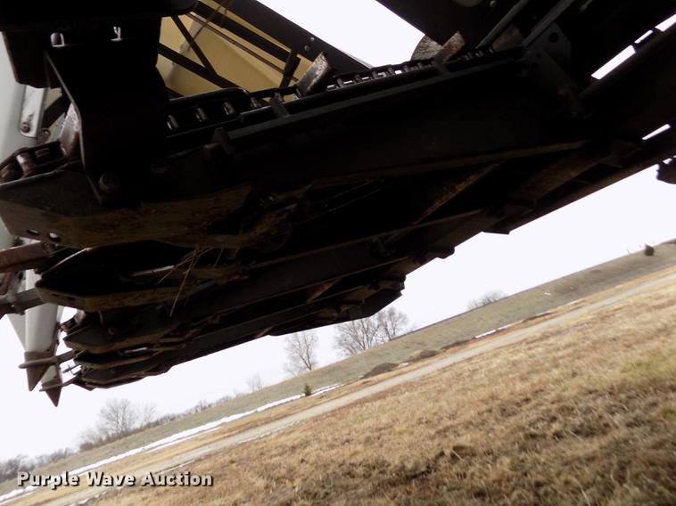 image for item DB9011 2013 Gleaner 3000 corn head