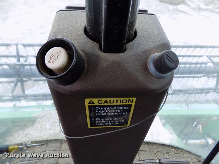 image for item DB9015 1999 John Deere 9610 Maximizer combine