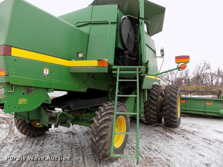 image for item DB9015 1999 John Deere 9610 Maximizer combine
