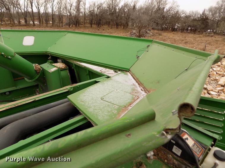 image for item DB9015 1999 John Deere 9610 Maximizer combine