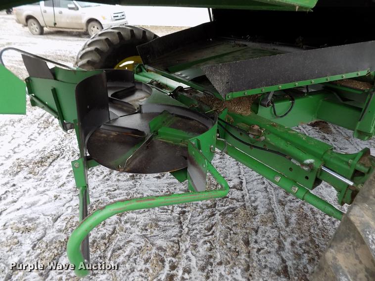 image for item DB9015 1999 John Deere 9610 Maximizer combine