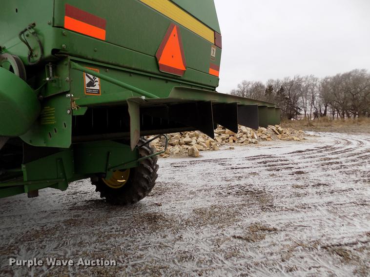 image for item DB9015 1999 John Deere 9610 Maximizer combine