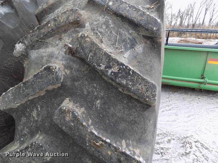 image for item DB9015 1999 John Deere 9610 Maximizer combine