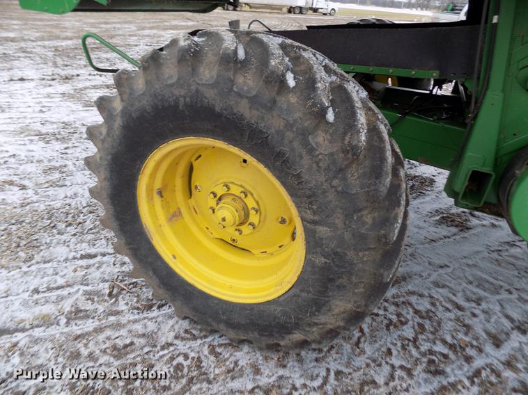 image for item DB9015 1999 John Deere 9610 Maximizer combine