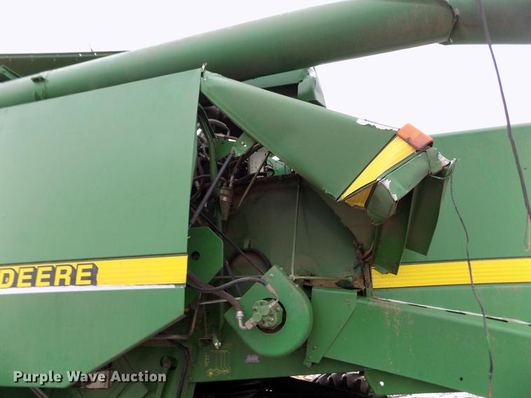 image for item DB9015 1999 John Deere 9610 Maximizer combine