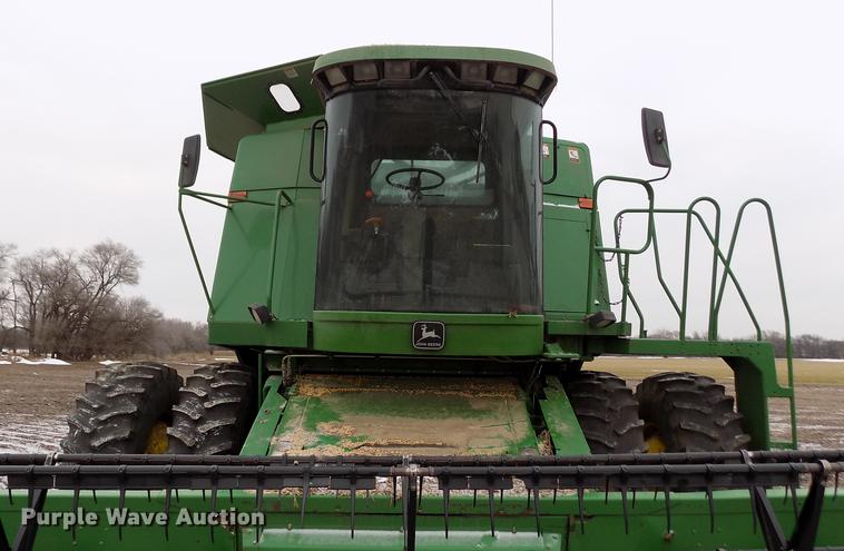 image for item DB9015 1999 John Deere 9610 Maximizer combine