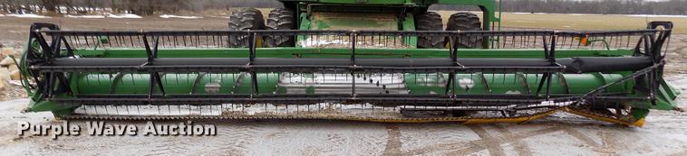 image for item DB9016 2002 John Deere 930F flex head