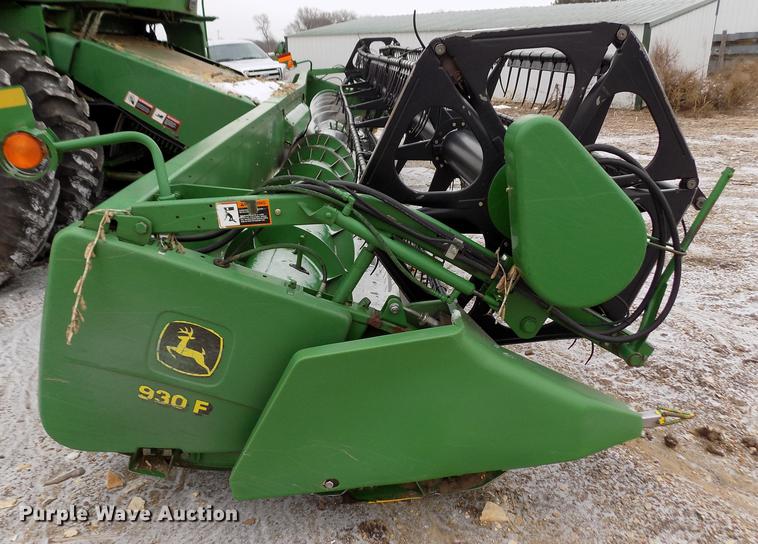 image for item DB9016 2002 John Deere 930F flex head