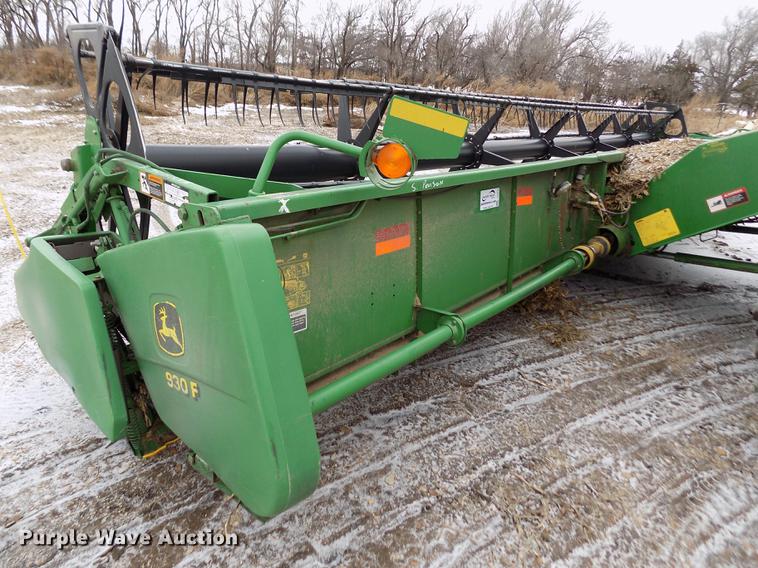 image for item DB9016 2002 John Deere 930F flex head