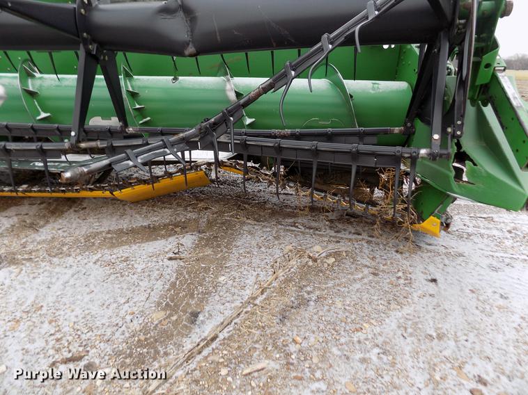 image for item DB9016 2002 John Deere 930F flex head