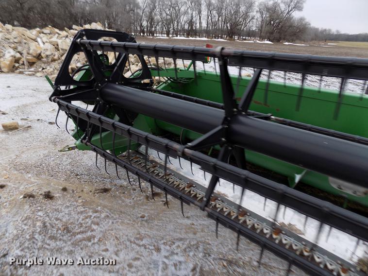 image for item DB9016 2002 John Deere 930F flex head