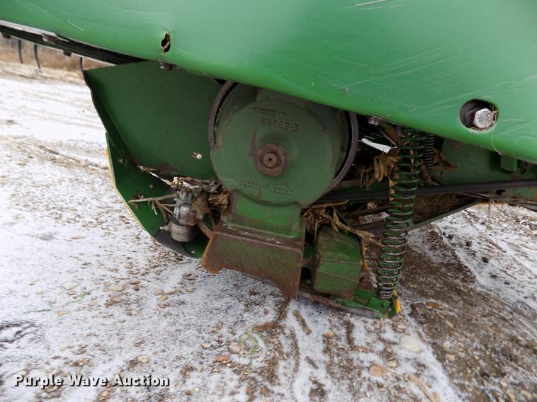 image for item DB9016 2002 John Deere 930F flex head