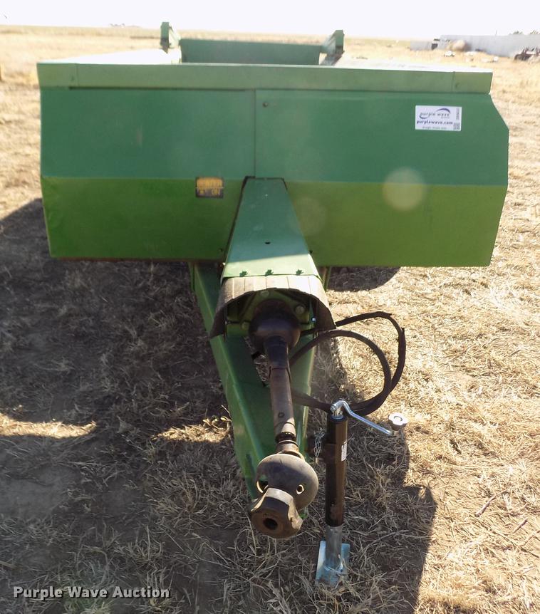 image for item DB9032 John Deere 680 manure spreader