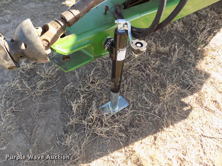 image for item DB9032 John Deere 680 manure spreader