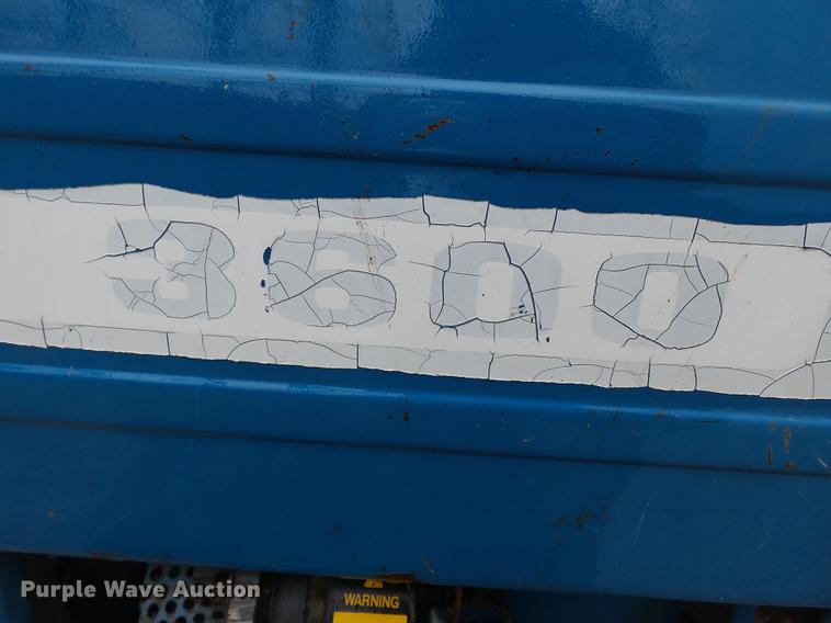 image for item DD2390 Ford 3600 tractor