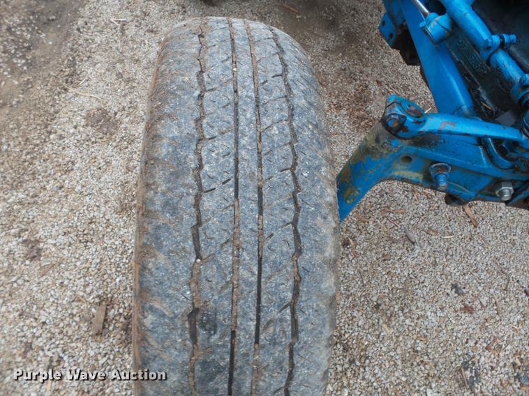 image for item DD2390 Ford 3600 tractor