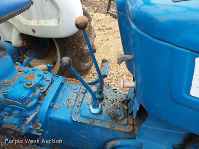 image for item DD2390 Ford 3600 tractor