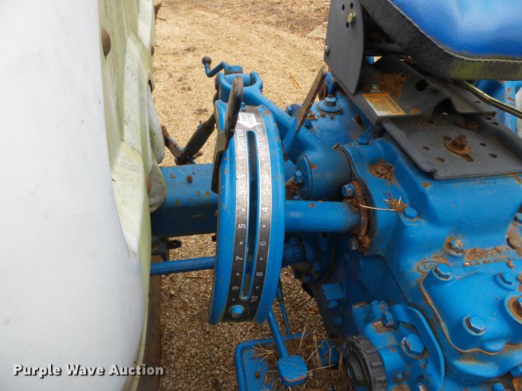 image for item DD2390 Ford 3600 tractor
