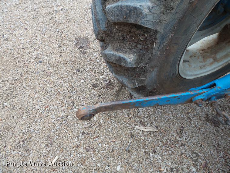 image for item DD2390 Ford 3600 tractor