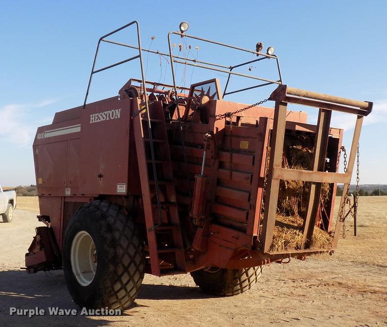 image for item DD3528 1985 Hesston 4800 square baler