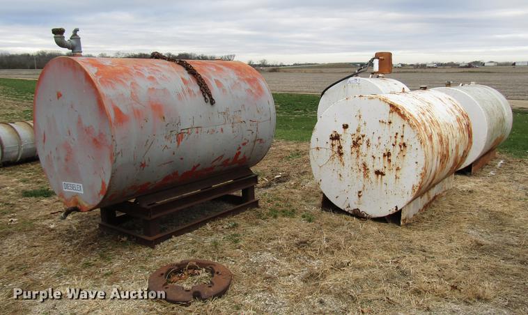 image for item DD3865 (4) single wall fuel tanks