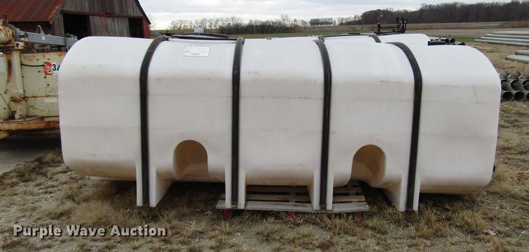 image for item DD3868 (2) poly tanks