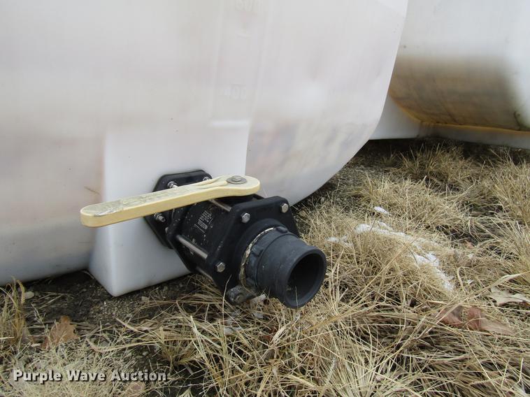 image for item DD3868 (2) poly tanks