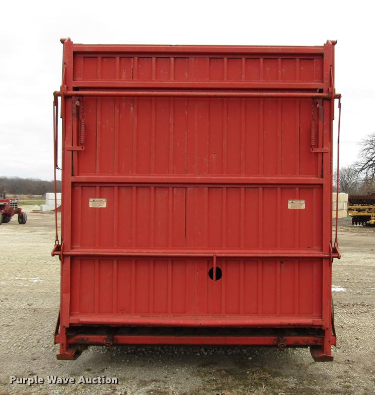 image for item DD3871 Hesston Stackhand 10 bale stacker