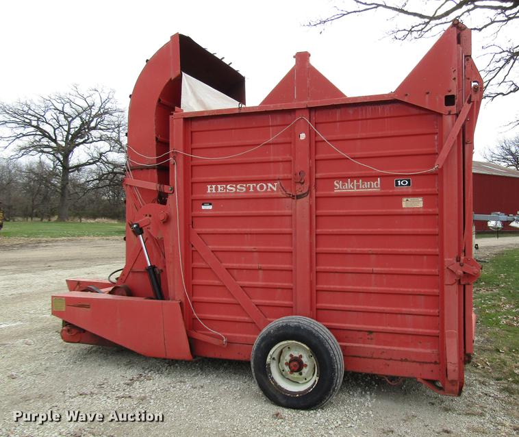 image for item DD3871 Hesston Stackhand 10 bale stacker