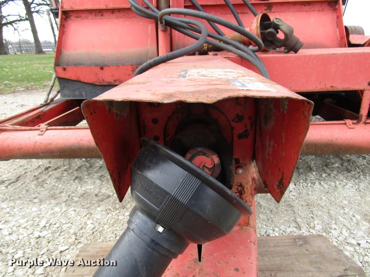 image for item DD3871 Hesston Stackhand 10 bale stacker