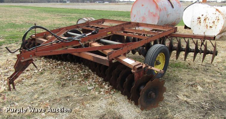 image for item DD3872 International 370 double off-set disk