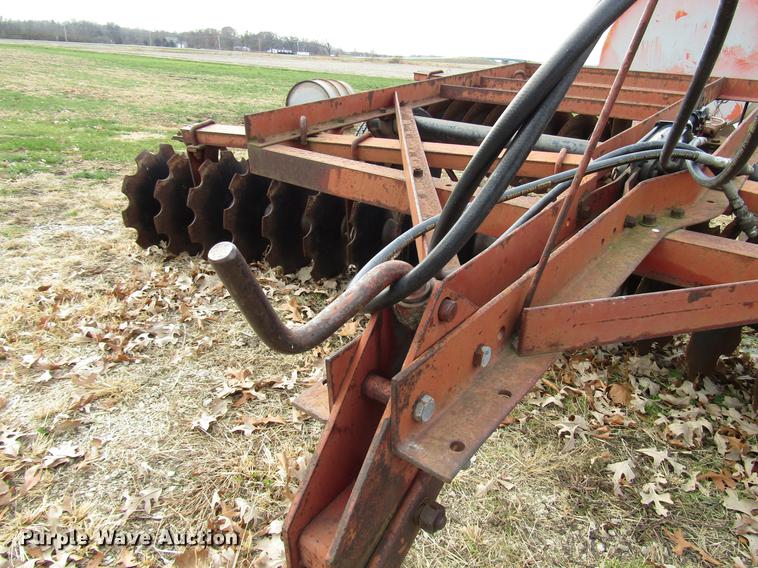 image for item DD3872 International 370 double off-set disk