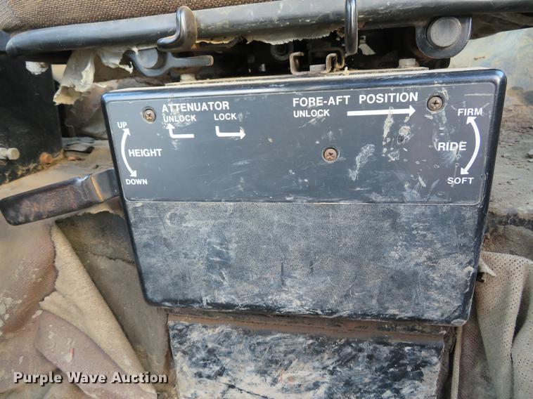 image for item DE5027 1984 John Deere 4450 MFWD tractor