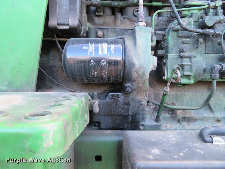 image for item DE5027 1984 John Deere 4450 MFWD tractor