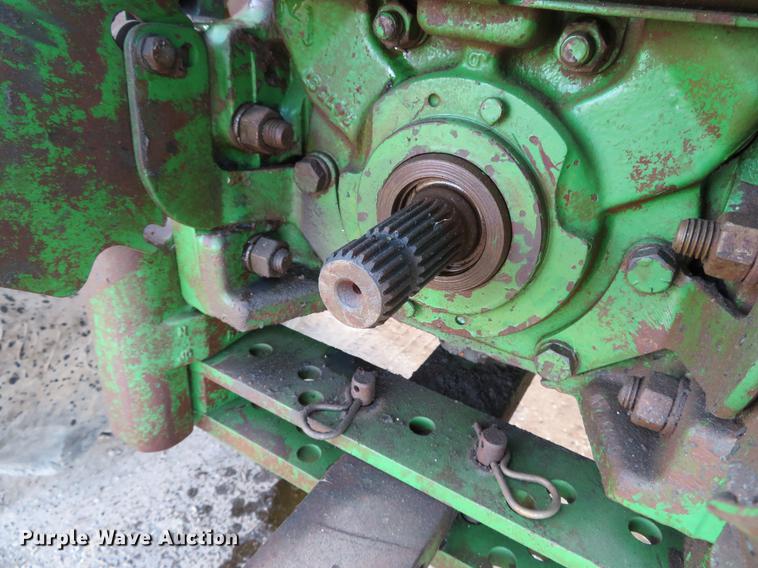 image for item DE5027 1984 John Deere 4450 MFWD tractor