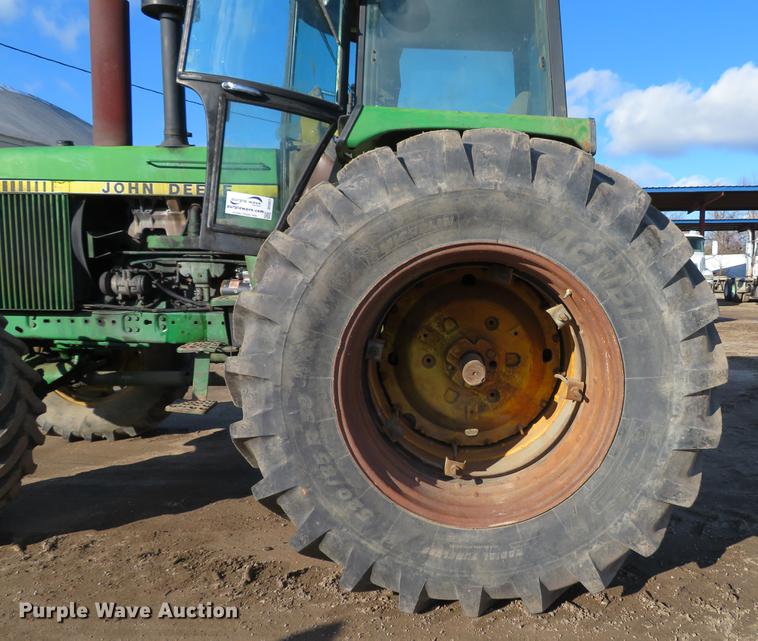 image for item DE5027 1984 John Deere 4450 MFWD tractor