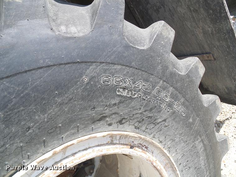 image for item DE5158 2000 Sterling L-Line applicator truck