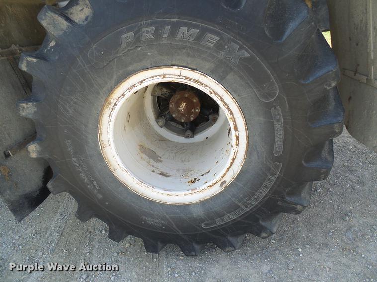 image for item DE5158 2000 Sterling L-Line applicator truck