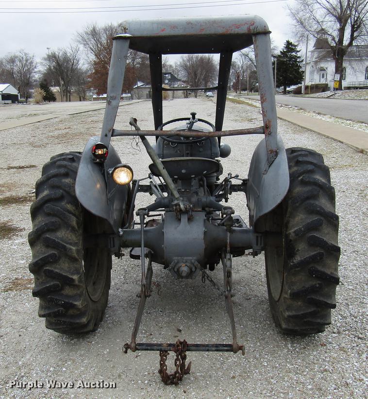 image for item DE5943 Ford 2N tractor