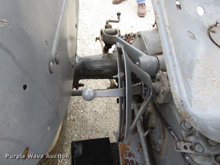 image for item DE5943 Ford 2N tractor
