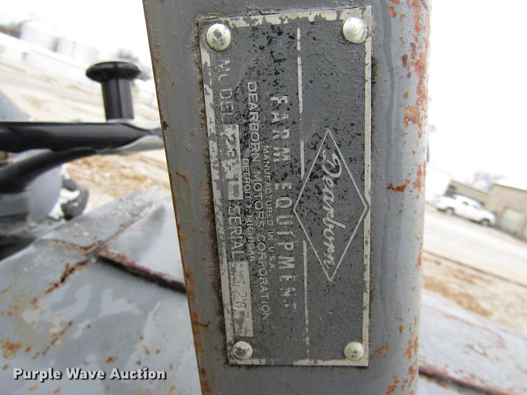 image for item DE5943 Ford 2N tractor