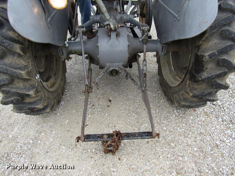 image for item DE5943 Ford 2N tractor
